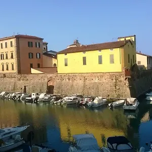 Dogana D'acqua & Art Couette-café